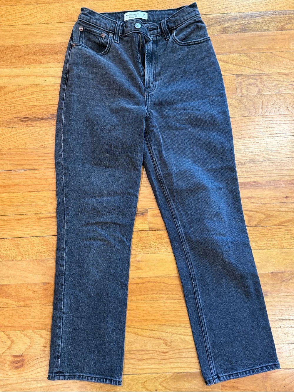 Abercrombie & Fitch High-Rise Straight Leg Women’s Jeans - Black